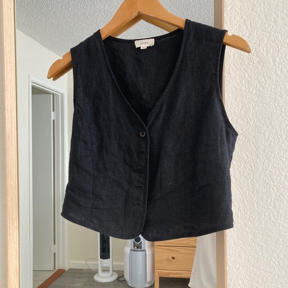 OZMA Tops - Ozma Linen River Vest like new